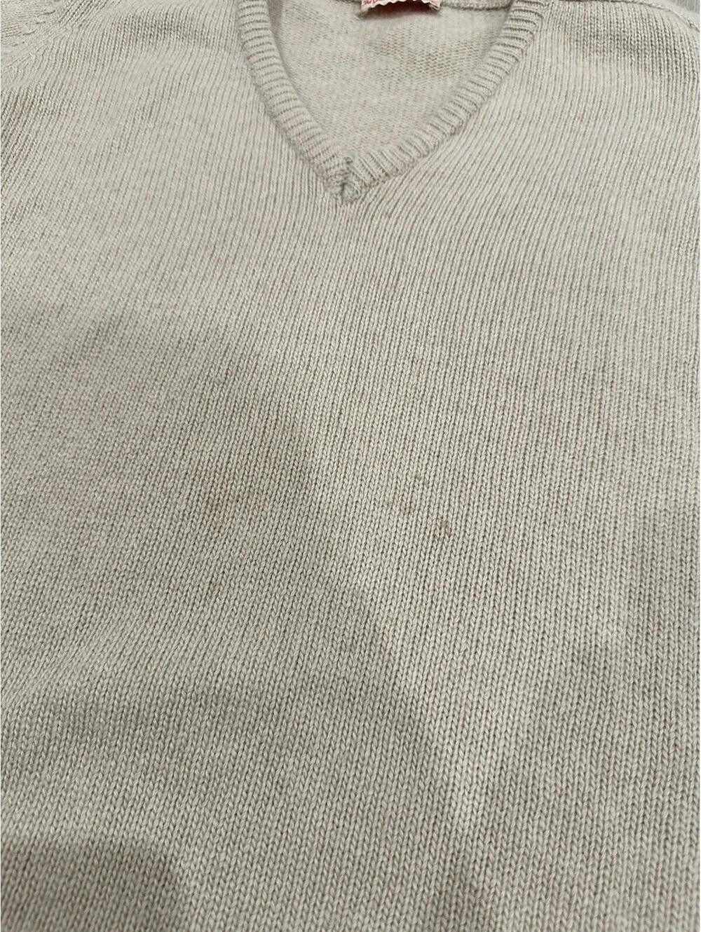 Gleneagles Knitwear Co. VTG V-neck Sweater 100% Camel hair Scotland